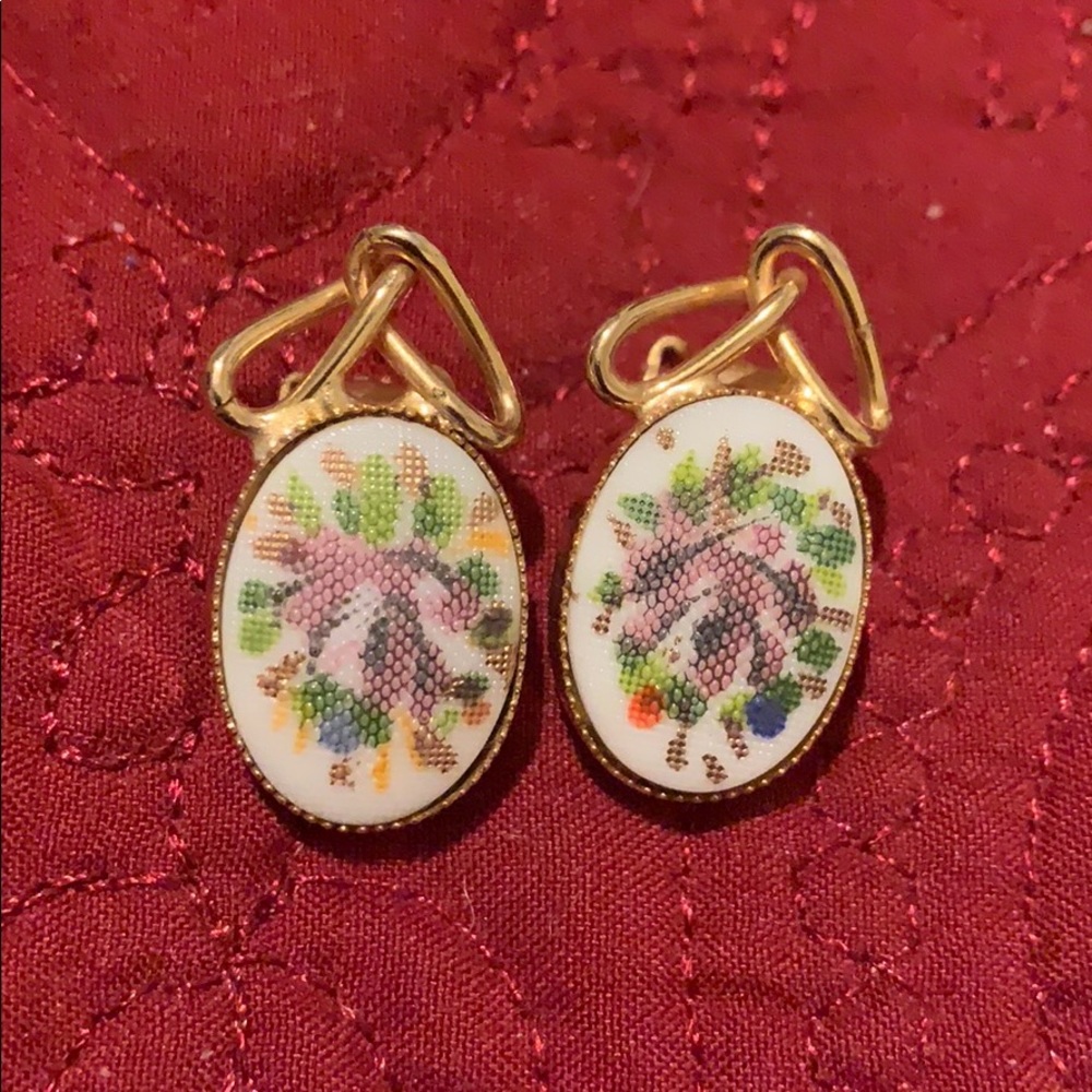 Vintage floral clip on earrings